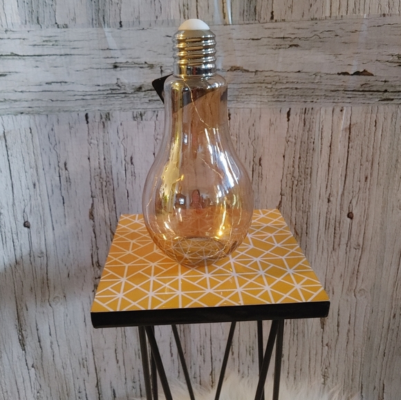 LED Decorative large Light Bulbs - Picture 3 of 4